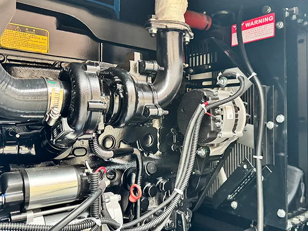 Penjana Kimpalan Diesel Penyejukan Air (Empat Silinder)